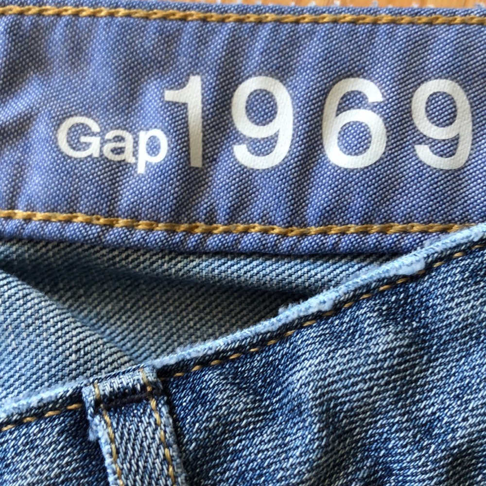GAP Women’s 1969 Curvy Jeans -Size 26 (2) - Picture 3 of 8